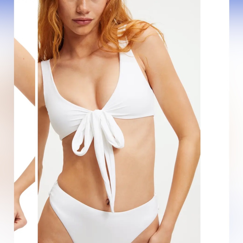 Good American 10 Ways To Wear Bikini Top White - Picture 3 of 11